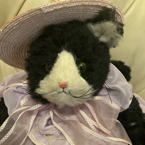 Vintage 1980s Bunnies By The Bay And Friends Black Cat Plush Lettie Lilac set - Picture 2 of 12